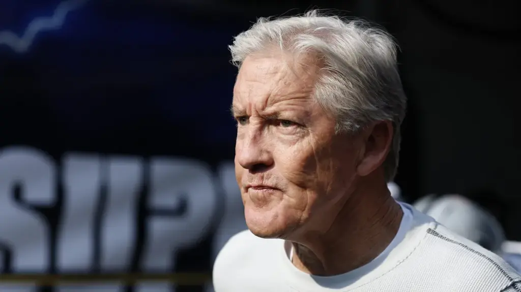Los Raiders enfrentan dudas estratégicas mientras se analiza el futuro de Pete Carroll dentro del proyecto deportivo de la NFL.
