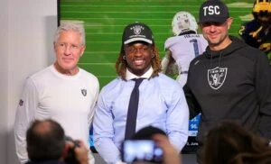 Imagen del escenario de selección del NFL Draft 2026 con los Las Vegas Raiders listos para elegir al número uno global.