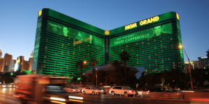 Rebaja de acciones de MGM Resorts tras advertencias de Morgan Stanley sobre desafíos en el mercado de Las Vegas