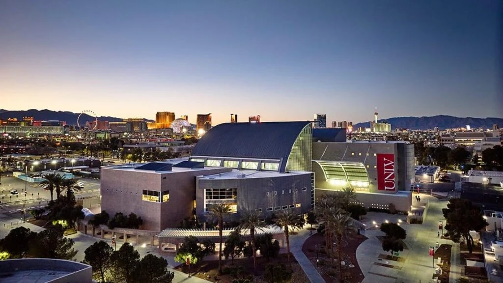 Proyecto de escuela de negocios UNLV financiado por Nevada para fortalecer educación empresarial y desarrollo económico