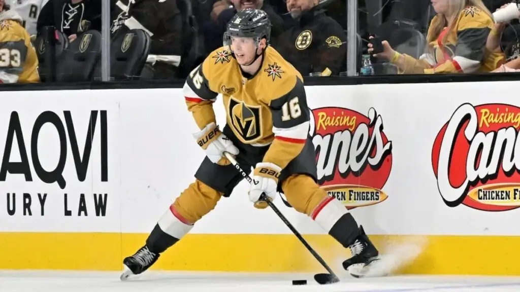 Pavel Dorofeyev celebra gol en overtime con Golden Knights durante playoffs NHL