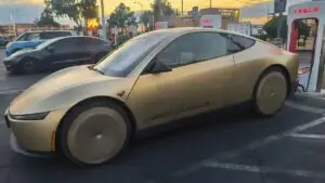 Tesla construirá instalación futurista para mantenimiento y lavado de Cybercab autónomos