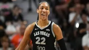 A'ja Wilson durante un partido de Las Vegas Aces como una de las máximas figuras de la WNBA