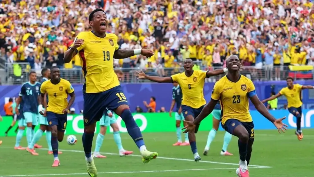 Jugadores de Ecuador celebran la remontada sobre Alemania en el Mundial 2026