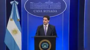 Debate sobre la reforma para la compra de tierras rurales en Argentina.