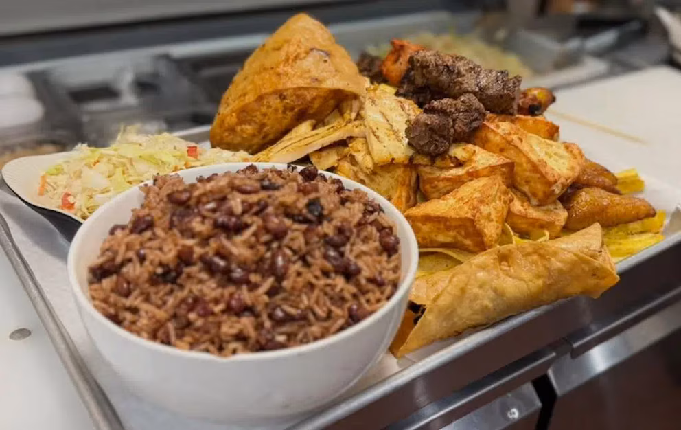 Una cocina nicaragüense en la ciudad del neón
