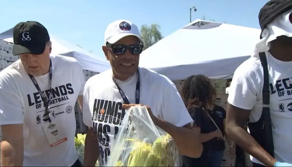 Jornada de la NBA para distribuir alimentos a familias del sur de Nevada.