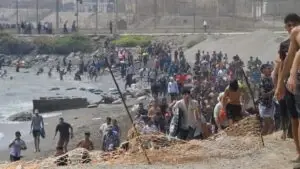 Crisis por la llegada masiva de migrantes a Ceuta desde Marruecos.